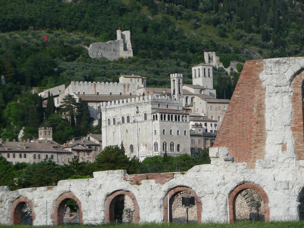 Residenza Di Via Piccardi Bed & Breakfast Gubbio Exterior photo